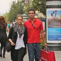 Jessica Alba and Cash Warren go shopping at The Grove | Picture 85964